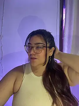 Snapshot of KathyGonzalez chatting on 12-03-25, 09:46 KathyGonzalez online show from 12-03-25, 09:46