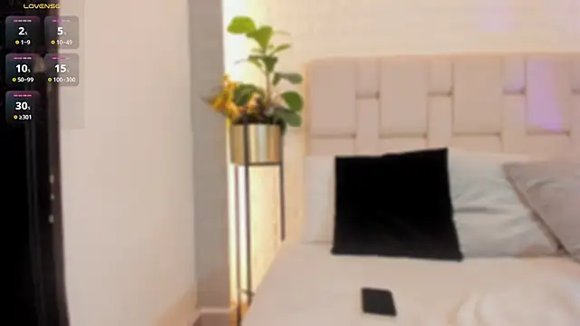 Snapshot of Natasha_Smith09 chatting on 02-28-25, 03:15 Natasha Smith09 online show from 02-28-25, 03:15