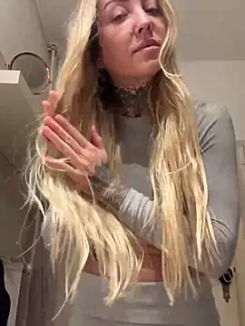 ElenaHaze online show from 12-18-24, 08:09