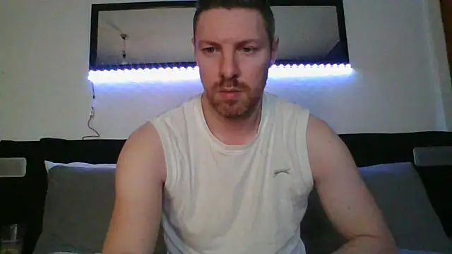 Snapshot of Fit4fun24 chatting on 04-02-26, 05:43 Fit4fun24 online show from 04-02-26, 05:43