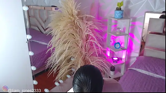 Jonesliam23 online show from 09-23-25, 07:06