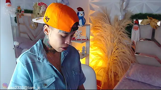 Jonesliam23 online show from 12-04-25, 07:22