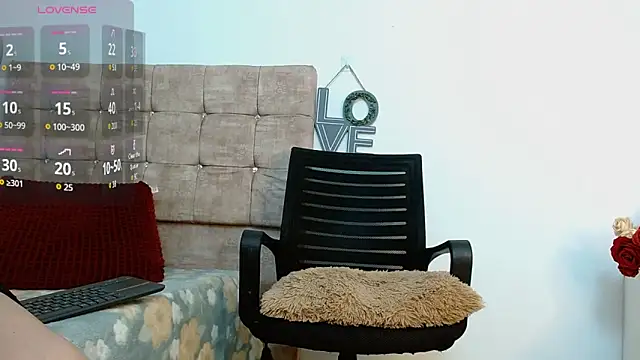 luisa curli online show from 09-20-25, 04:02