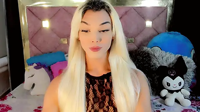 Snapshot of the-horus-girl chatting on 12-31-24, 11:17 the-horus-girl online show from 12-31-24, 11:17