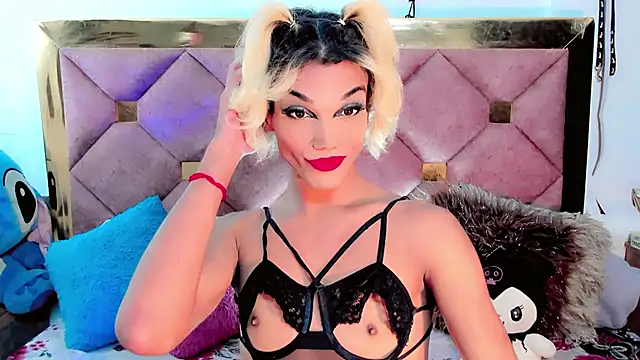 Snapshot of the-horus-girl chatting on 01-08-25, 10:37 the-horus-girl online show from 01-08-25, 10:37
