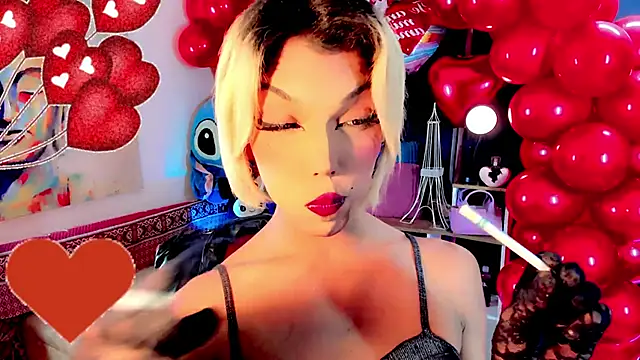 Snapshot of the-horus-girl chatting on 02-15-25, 07:27 the-horus-girl online show from 02-15-25, 07:27