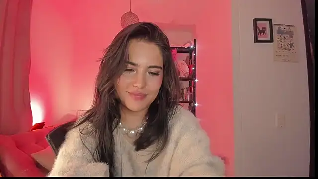 Snapshot of sol__angel chatting on 12-25-24, 10:06 sol angel online show from 12-25-24, 10:06