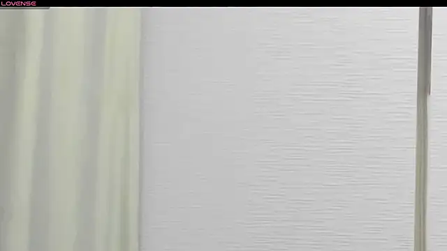 juliamurr18 online show from 02-28-25, 12:54