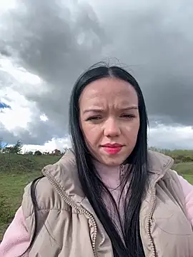 Vanesskaa online show from 04-18-26, 03:49