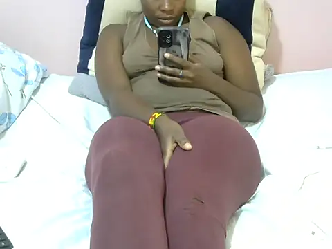 winnie254 online show from 09-16-25, 04:52