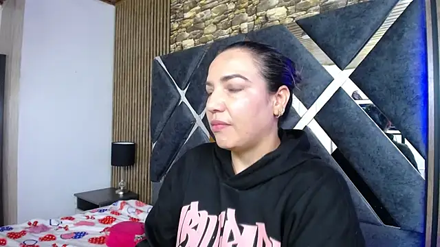 marie hss online show from 03-15-25, 02:23