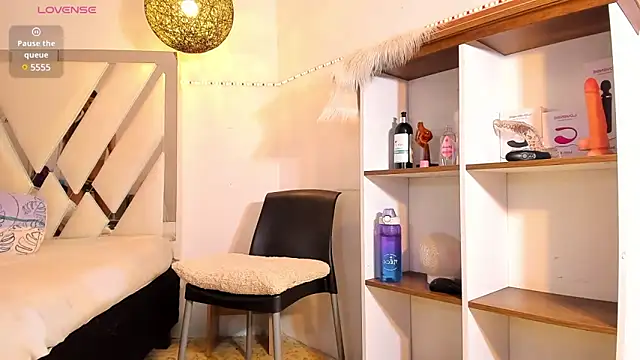 rose scottt online show from 03-07-25, 02:45