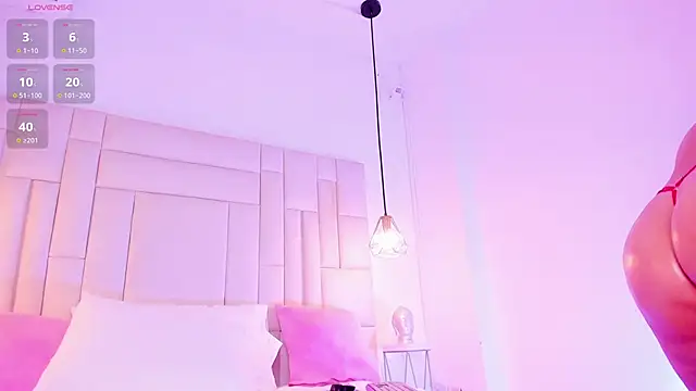 HannaKarson online show from 01-30-25, 02:36