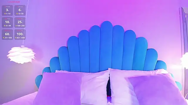 HannaKarson online show from 02-24-25, 11:32