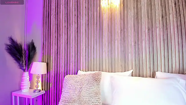 Snapshot of HannaKarson chatting on 03-04-26, 11:38 HannaKarson online show from 03-04-26, 11:38