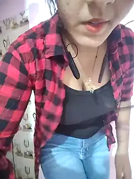 Snapshot of Bittu-rani chatting on 12-20-24, 07:01 Bittu-rani online show from 12-20-24, 07:01