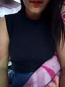 Snapshot of Bittu-rani chatting on 01-20-25, 08:41 Bittu-rani online show from 01-20-25, 08:41