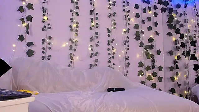 Natasha Nasty2 online show from 12-24-24, 02:21