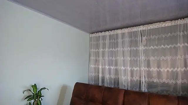 Snapshot of peyton_golden1 chatting on 12-14-24, 10:07 peyton golden1 online show from 12-14-24, 10:07