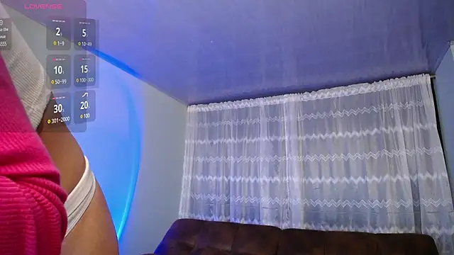 Snapshot of peyton_golden1 chatting on 01-25-25, 05:07 peyton golden1 online show from 01-25-25, 05:07