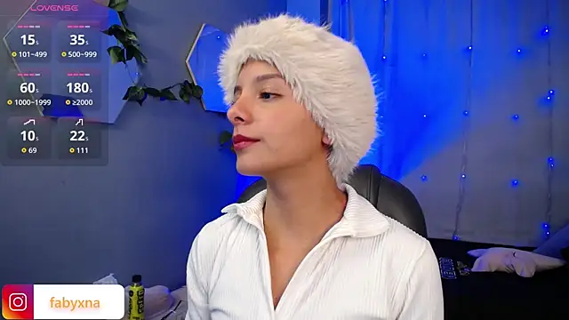 Snapshot of peyton_golden1 chatting on 11-02-25, 03:09 peyton golden1 online show from 11-02-25, 03:09