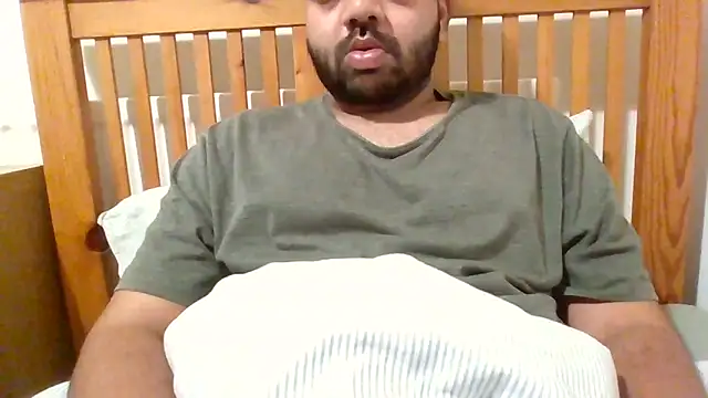 whoreboi98 online show from 04-16-26, 08:42