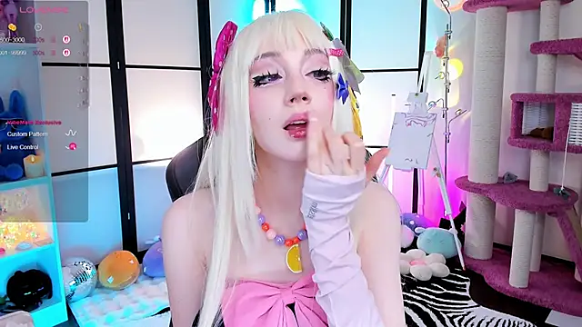 LilithLin online show from 04-06-26, 06:31