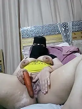 Snapshot of Naariman chatting on 01-24-25, 05:21 Naariman online show from 01-24-25, 05:21