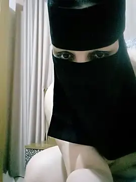 Snapshot of Naariman chatting on 02-13-25, 05:44 Naariman online show from 02-13-25, 05:44