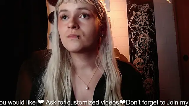 NEXT DOOR GIRL  online show from 01-26-25, 05:02