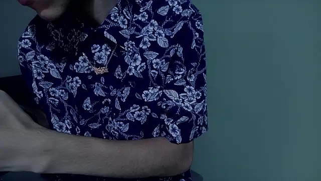 Snapshot of sweet_tippot chatting on 10-28-25, 05:00 sweet tippot online show from 10-28-25, 05:00