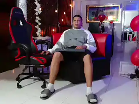 Snapshot of damiam_fiery chatting on 03-18-25, 04:04 damiam fiery online show from 03-18-25, 04:04