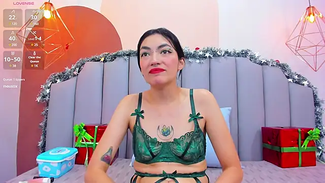 Snapshot of ThailyCherry chatting on 12-24-24, 01:50 ThailyCherry online show from 12-24-24, 01:50