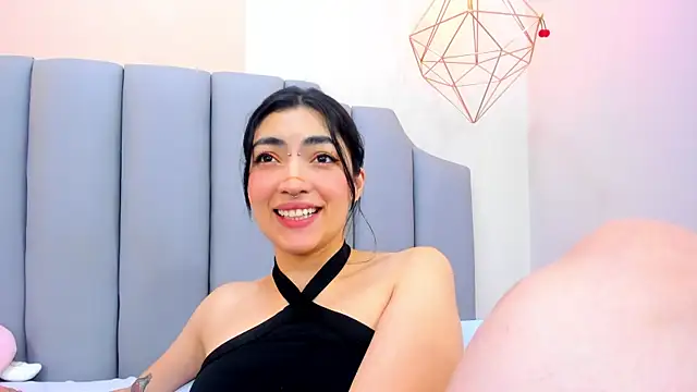Snapshot of ThailyCherry chatting on 02-26-25, 01:21 ThailyCherry online show from 02-26-25, 01:21