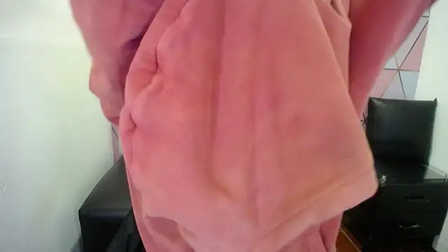 Snapshot of Marinasexxx chatting on 11-19-25, 06:41 Marinasexxx online show from 11-19-25, 06:41