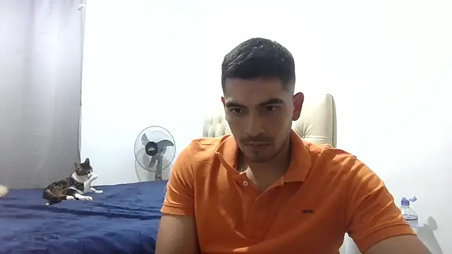 Snapshot of Himoreno25 chatting on 12-05-25, 01:47 Himoreno25 online show from 12-05-25, 01:47