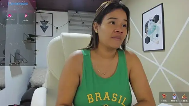 Snapshot of Enma__clark chatting on 06-09-26, 04:13 Enma clark online show from 06-09-26, 04:13