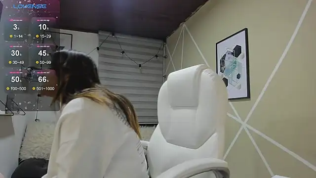 Snapshot of Enma__clark chatting on 07-07-26, 04:15 Enma clark online show from 07-07-26, 04:15