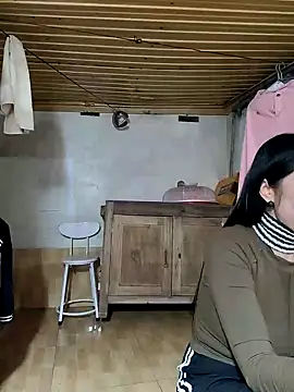Snapshot of Tinease chatting on 03-08-25, 11:37 Tinease online show from 03-08-25, 11:37