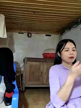 Snapshot of Tinease chatting on 03-11-25, 05:16 Tinease online show from 03-11-25, 05:16