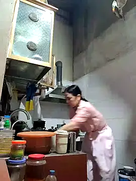 Snapshot of Tinease chatting on 03-19-25, 10:20 Tinease online show from 03-19-25, 10:20