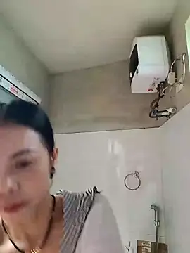 Snapshot of Tinease chatting on 09-17-25, 03:08 Tinease online show from 09-17-25, 03:08