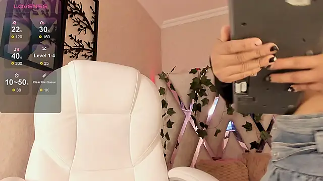 Snapshot of Punkys_ chatting on 03-16-25, 03:06 Punkys online show from 03-16-25, 03:06