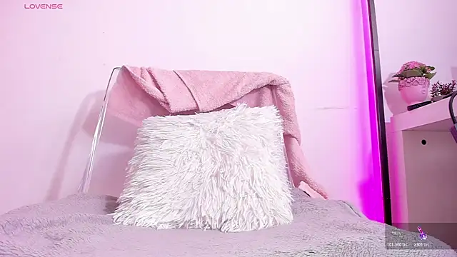 Snapshot of LiaKarter chatting on 03-19-26, 10:08 LiaKarter online show from 03-19-26, 10:08