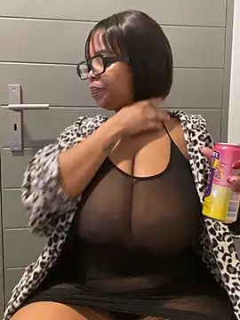 Saggy areola95 online show from 06-14-26, 09:22
