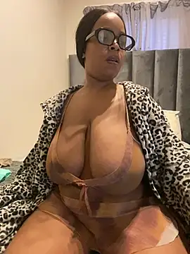 Saggy areola95 online show from 07-28-26, 03:21