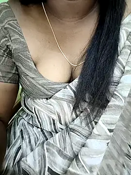 Snapshot of tamil_subha69 chatting on 12-26-24, 02:55 tamil subha69 online show from 12-26-24, 02:55