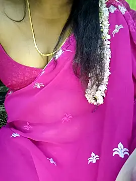 Snapshot of tamil_subha69 chatting on 02-21-25, 05:53 tamil subha69 online show from 02-21-25, 05:53