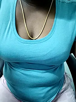 Snapshot of tamil_subha69 chatting on 11-11-25, 01:38 tamil subha69 online show from 11-11-25, 01:38