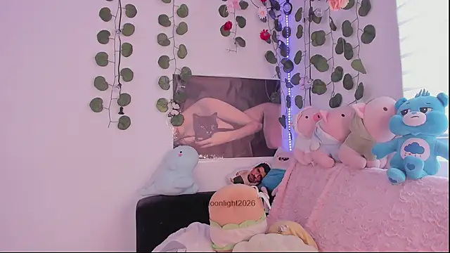 moonliiiight1 online show from 04-11-26, 05:06